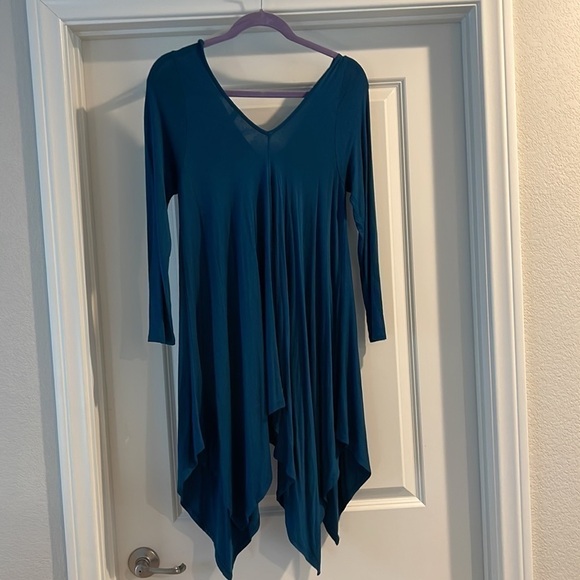 Teal Green Dress w/Shark Bite Sides - Picture 4 of 5